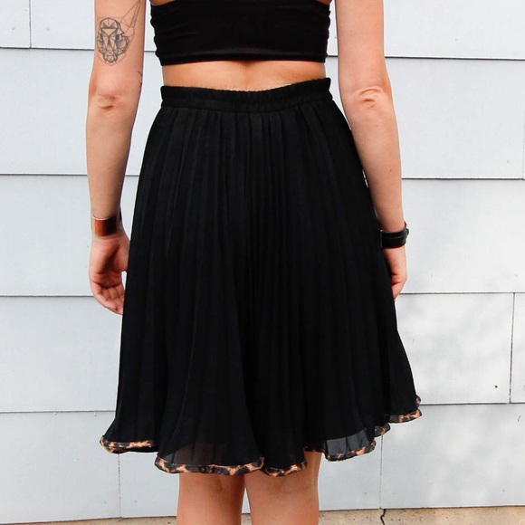 Vintage Leopard Trim Skirt - Picture 4 of 6